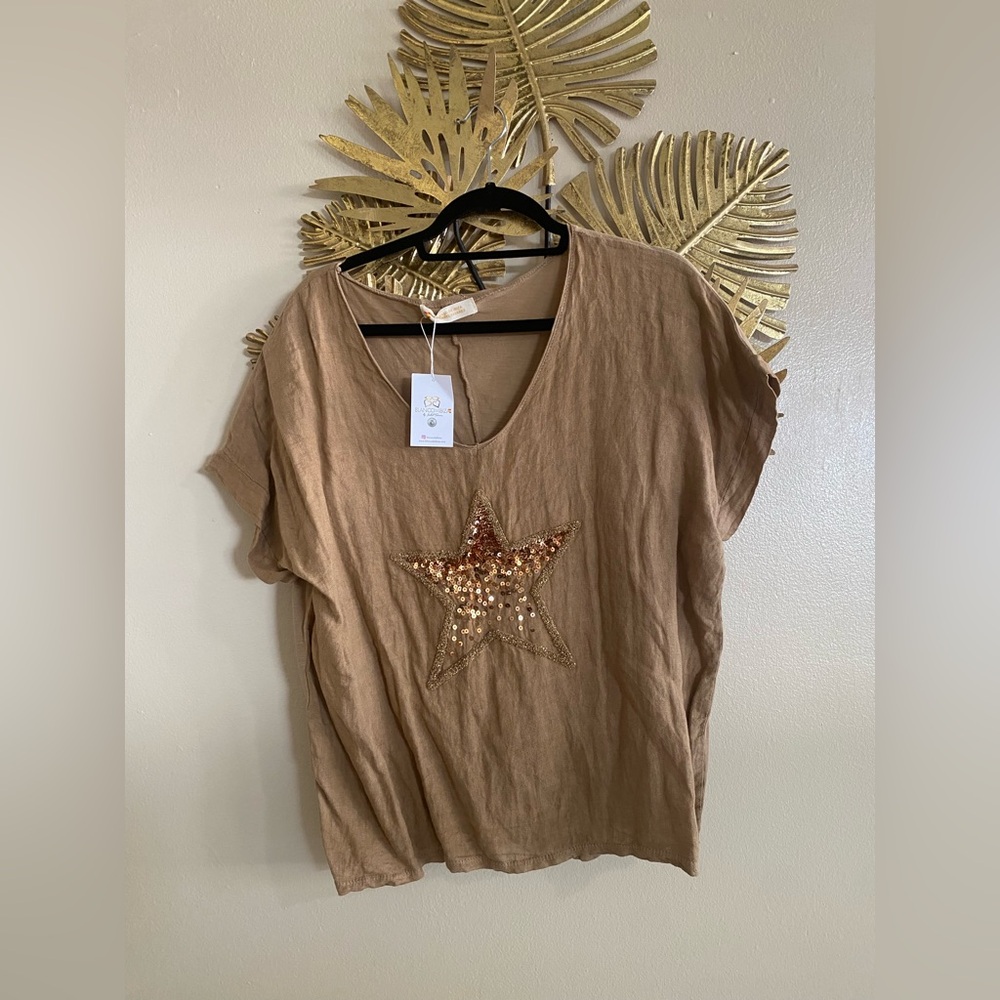 Stylish Brown Star Embellished Women's Tee